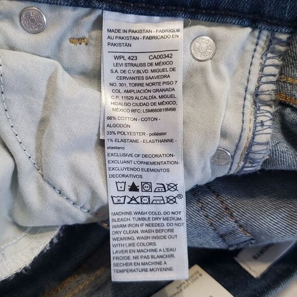 NWT Girls Signature Levi's GOLD Cuffed Bermuda Shorts Sz 6 - Picture 8 of 9